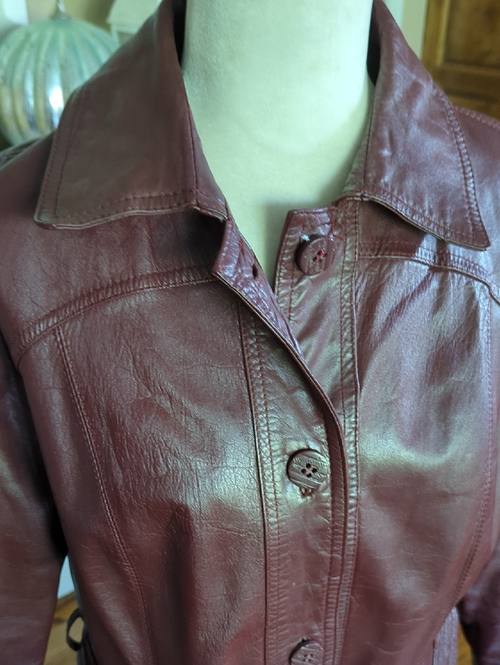 Vtg 70s Suburban Heritage Burgundy oxblood Leather Chic Trench Coat Tie Belt - Picture 3 of 14